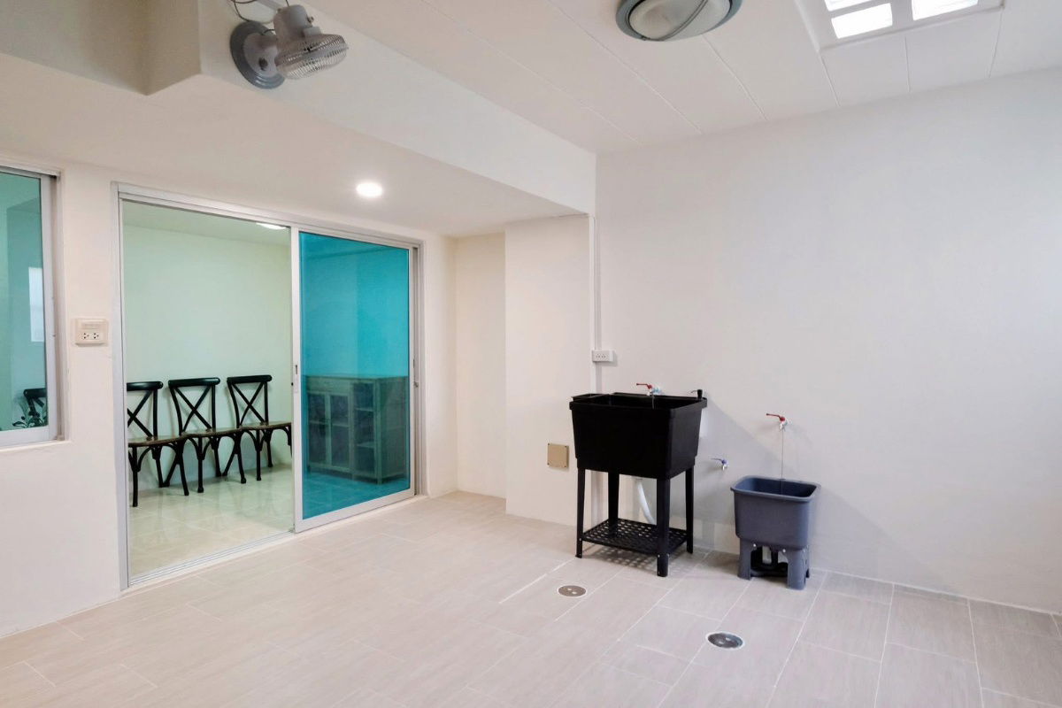 รูป 🏠✨ ให้เช่าทาวน์เฮ้าส์ 3 ชั้น ลาซาล 32 (หมู่บ้านแฮปปี้แลนด์วิวล์) 5 ห้องนอน 5 ห้องน้ำ บ้านใหญ่ พื้นที่ใช้สอยเยอะ - รูปที่ 8/20