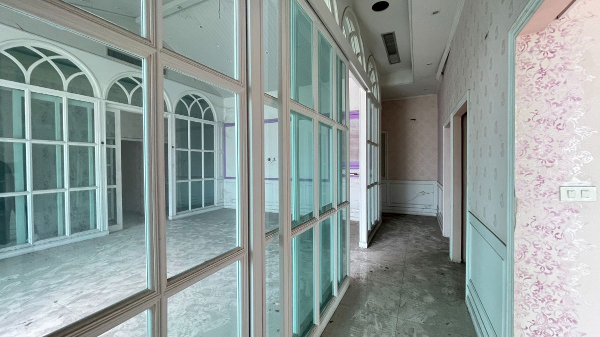 picture Office space for Rent at iPLACE Business Park, Laem Chabang Located in a prime area near major industrial zones, Laem Chabang Deep Sea Port - 3/33