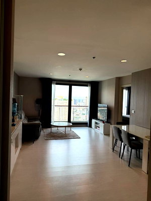 คอนโดให้เช่า : ให้เช่า Condo Rhythm 42 for Rent ( Close to bts Eakkamai )