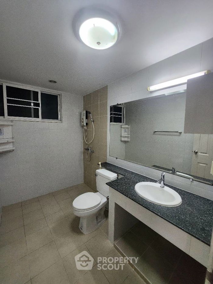 picture 4-BR House in Lam Pho (ID 2032763) - 12/18