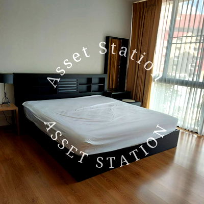 Condos for sale Ratchadaphisek Road : Urgent sale: The Issara Ladprao, near Central Ladprao | MRT Lat Phrao