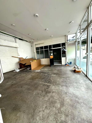 Townhouses for rent Pracha Uthit Huai Khwang : For rent, for rent, for rent, rooms for rent, shops, Town in Town, cheap price, interested, Line: @951qfbfi