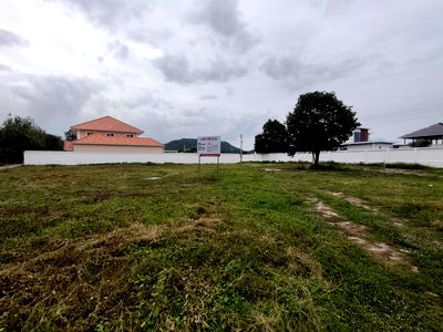 Land for sale Hua Hin Prachaubkirikhan : 1-0-0 Rai | Corner Building Plot Perfect ​For private Home or Restaurant BUSINESS