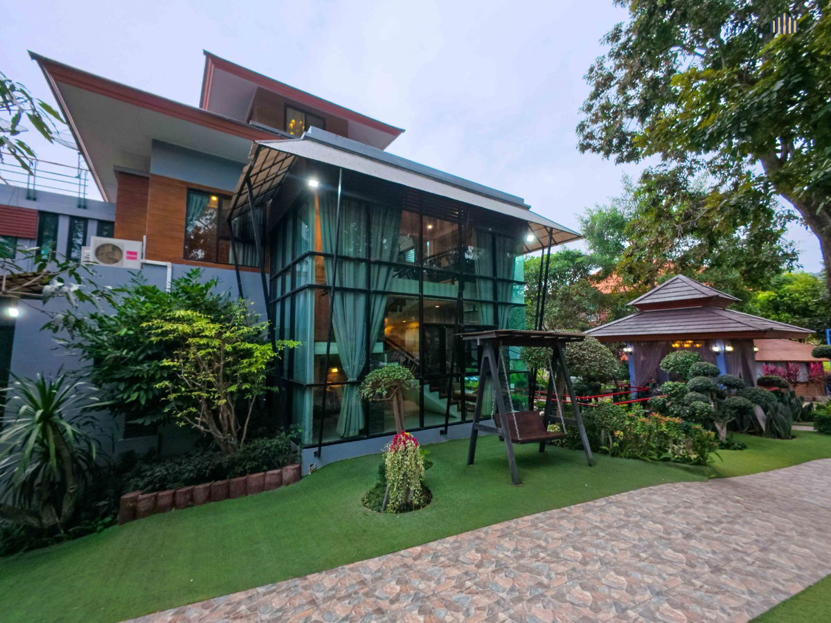 picture Luxury Pool Villa & High-End Vacation Residence, Khao Yai – Phaya Yen Zone Set on 1 Rai 7 Sq.w. with two premium buildings - 1/30