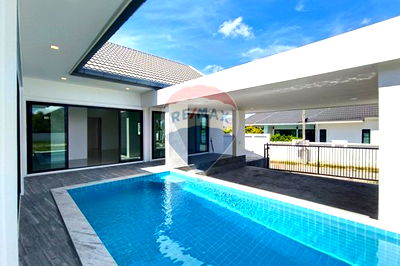 Houses for sale Hua Hin Prachaubkirikhan : [920601001-511] Single house, Modern Villa, 3 Bed 2 Bath, Hua Hin Soi 88