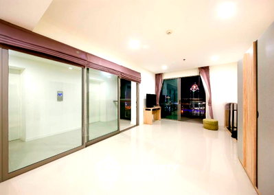 Condos for sale : 2-BR Condo at Star View close to Phra Ram 3 (ID 1461206)