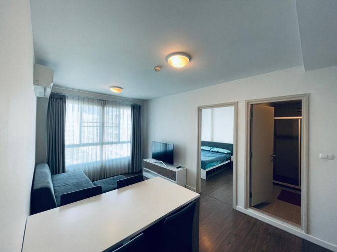 ขายพร้อมผู้เช่า ดีคอนโดนิม ติดเซ็นทรัลเชียงใหม่ วิวสระ ห้องไม่ร้อน โทร 082-389-9314 (บู)