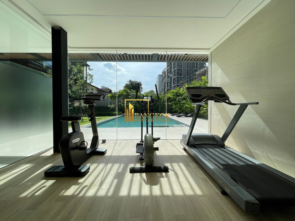 รูป Luxurious 3 Bed Apartment in Ekkamai Area - BR21132AP - รูปที่ 34/39