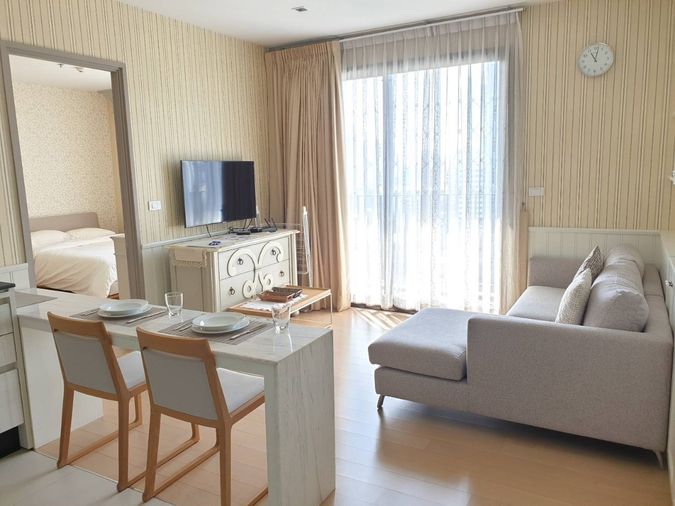 HQ by Sansiri ว่างให้เช่า เฟอร์ครบ เครื่องใช้ไฟฟ้าครบ พร้อมเข้าอยู่วันนี้ สนใจนัดชมด่วน โทร 063-384-4228