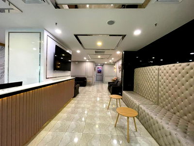 Shophouses for rent Petchburi Road Bangkok : For rent, for lease, clinic space, Asoke location, open a premium clinic, cheap price, interested Line: @951qfbfi