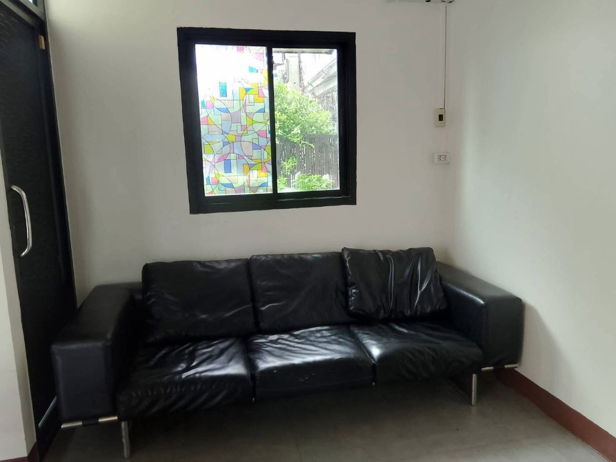 รูป 🔑 ประกาศให้เช่า: ทาวน์โฮม 3 ชั้น เมืองทองธานี หมู่บ้านลูกกอล์ฟ เมืองทองธานี (ซอย 1/1) 2 ห้องนอน 4 ห้องน้ำ สภาพแวดล้อมสงบ เป็นส่วนตัว - รูปที่ 9/18