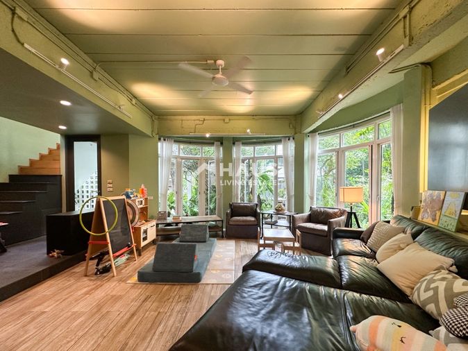 3-bed house for sale, 214 sqm, 67.5 sq wah, Greenish Chalet