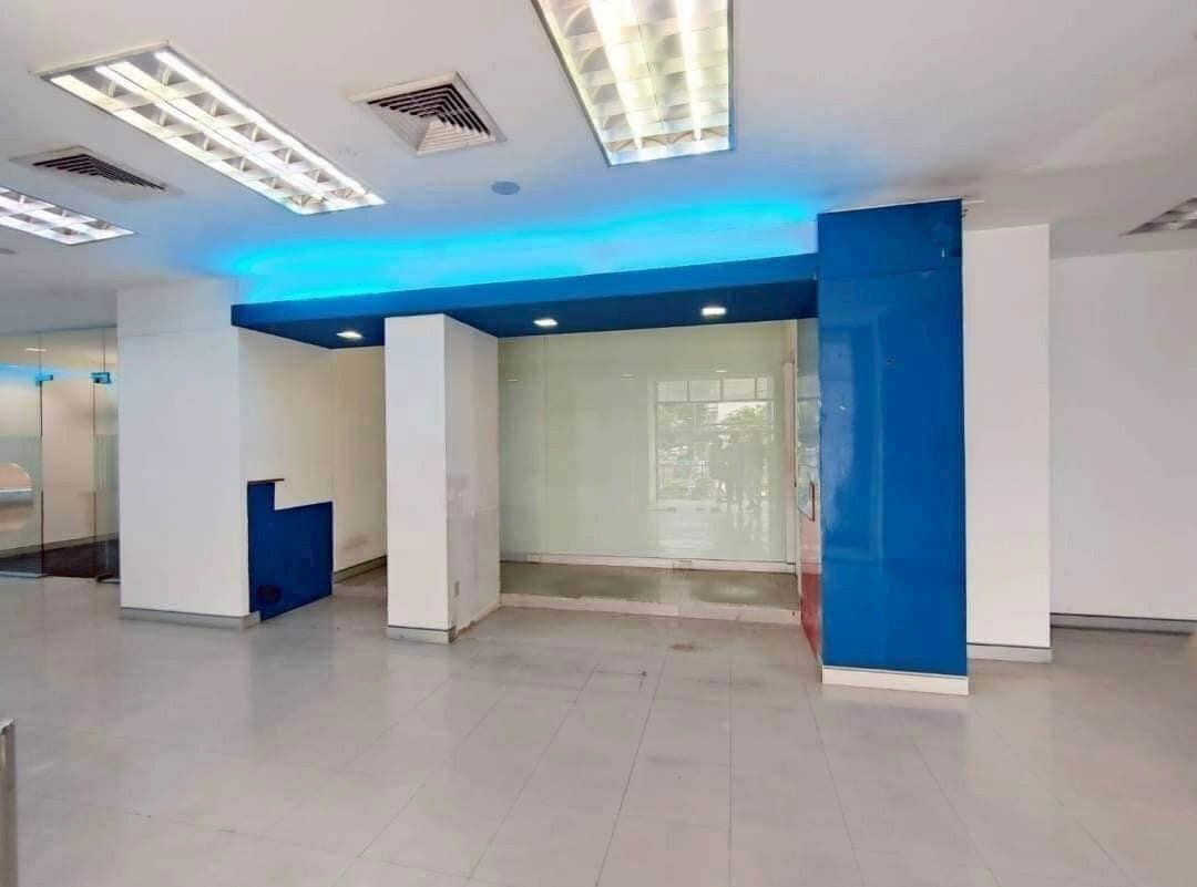 รูป อาคารพาณิชย์ใจกลางพระราม 4 ลด 50% ติด MRT หัวลำโพง - รูปที่ 11/20