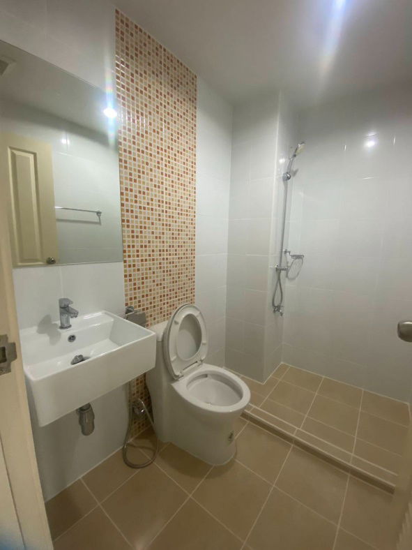 picture The Miami Bangpu for rent the best price. - 10/15