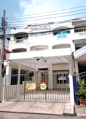 เช่าทาวน์โฮม เขตบางนา : 🏠✨ ให้เช่าทาวน์เฮ้าส์ 3 ชั้น ลาซาล 32 (หมู่บ้านแฮปปี้แลนด์วิวล์) 5 ห้องนอน 5 ห้องน้ำ บ้านใหญ่ พื้นที่ใช้สอยเยอะ