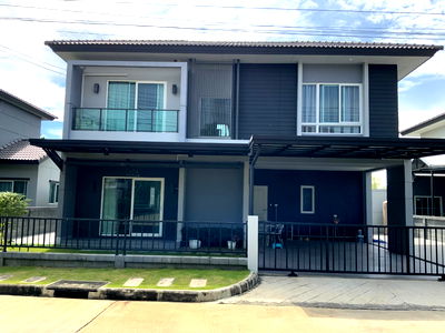 บ้านเดี่ยว ปทุมธานี : ขายบ้านเดี่ยว Centro ชัยพฤกษ์ 345 เพียง 7.9 ล้านบาท (พร้อมเฟอร์นิเจอร์)