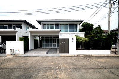 Houses for rent Ratchaphruek Road : For Rent!! Corner single detached house!! Excellent condition, located in Mantana Ratchaphruek – Maha Chesadabodindranusorn Bridge Village