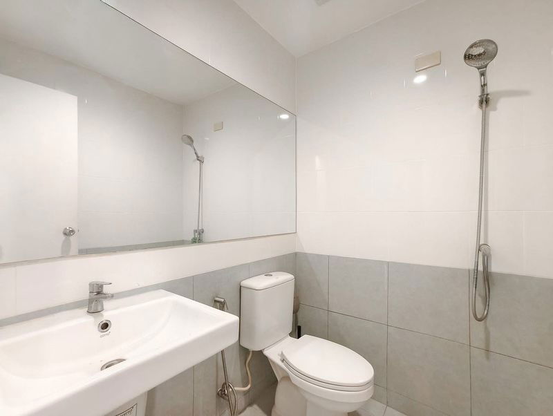 picture Sales Townhome  V Compound Bangna-Srinakarin, Nam Daeng, near Singapore International School, ready to move in. - 4/10