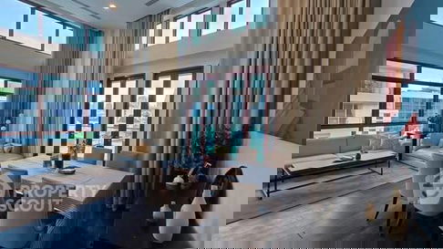 3-BR Condo at The Crest Ruamrudee near BTS Phloen Chit (ID 2445316)