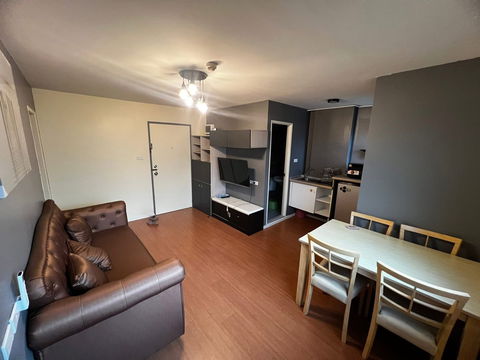 For rent condo 2 bd 2 bd newly decorated !!!