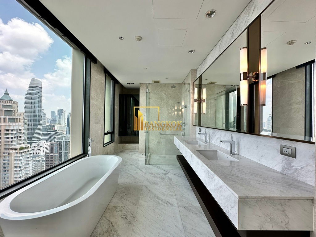 รูป Sindhorn Residence | Incredible 3 Bed Penthouse in Langsuan - BR17235CD - รูปที่ 25/54