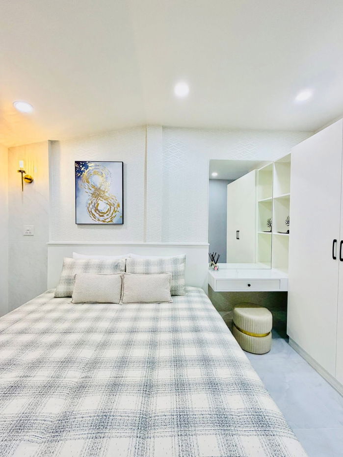 picture Townhouse for Sale in Pattaya! Ready to Move In — Park Rung Rueng Village - 4/14