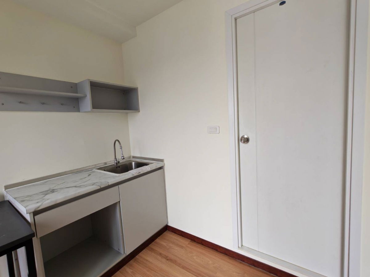 รูป ให้เช่าคอนโด พลัมคอนโดรามคำแหง60 อินเตอร์เช้นจ์ ห้องเปล่าแต่มีเฟอร์บางส่วน - รูปที่ 5/10