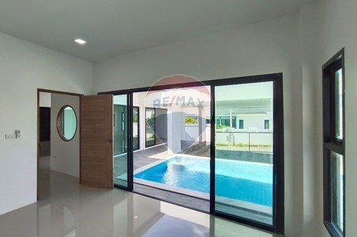 รูป [920601001-511] บ้านเดี่ยว โมเดิร์นวิลล่า 3 ห้องนอน 2 ห้องน้ำ หัวหินซอย 88 - รูปที่ 11/21