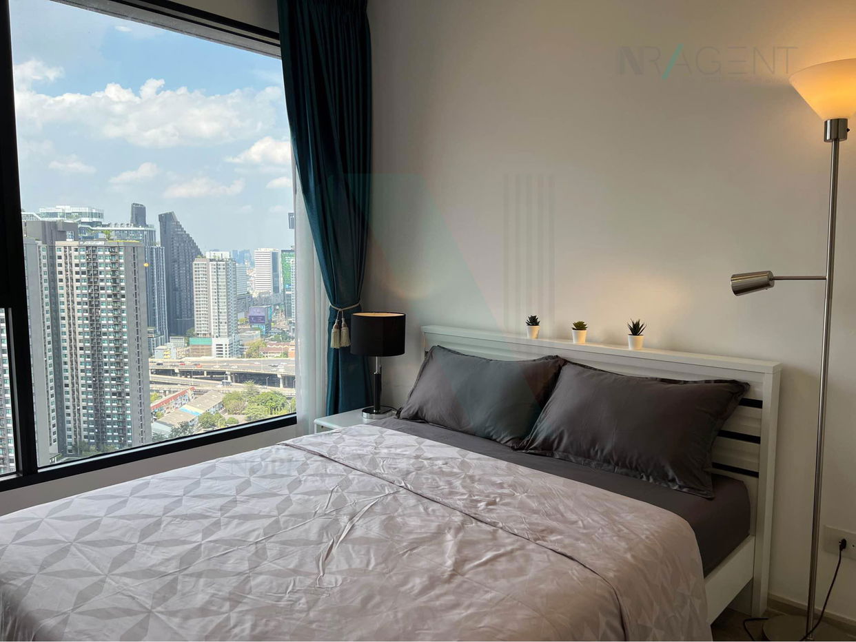 picture 🔺 For Rent Condo IDEO MOBI ASOKE Building 1, Floor 32,1 bed room, Room size 35 sqm - 3/8