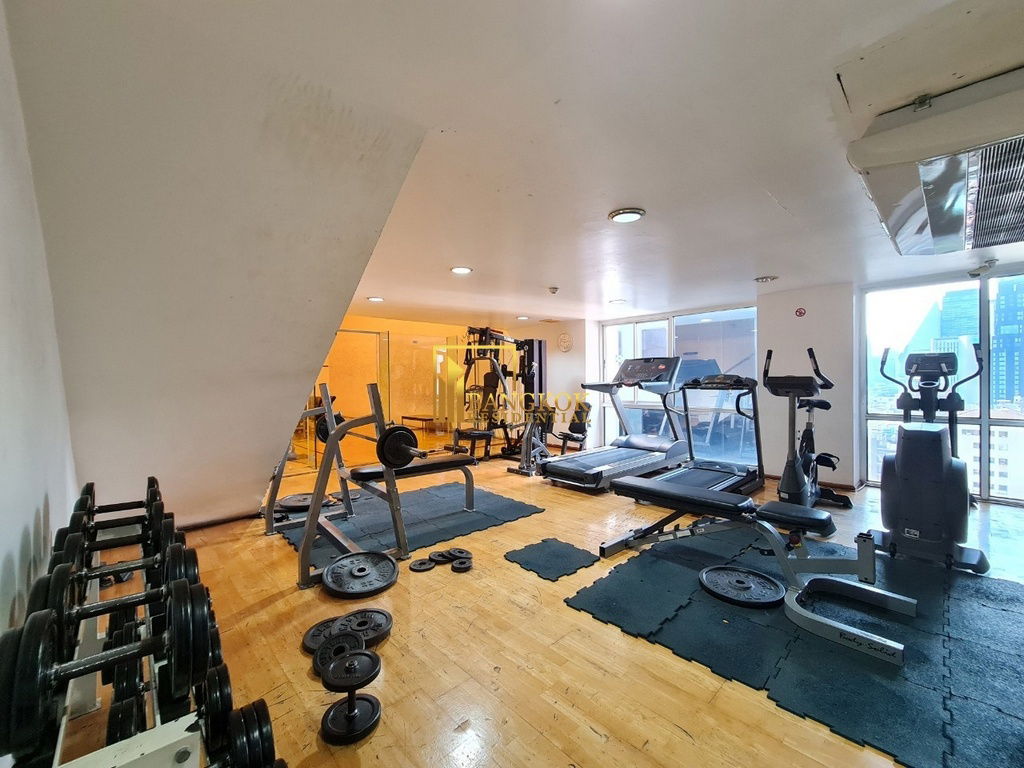 รูป Sukhumvit Suites | Fully Renovated 2 Bedroom Duplex Condo in Nana Area - BR18111CD - รูปที่ 27/34