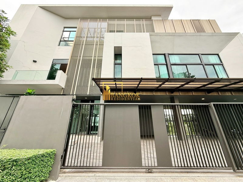 บ้านเดี่ยวให้เช่า : Nantawan Rama 9 | Luxurious 5 Bedroom House For Rent - BR27829SH