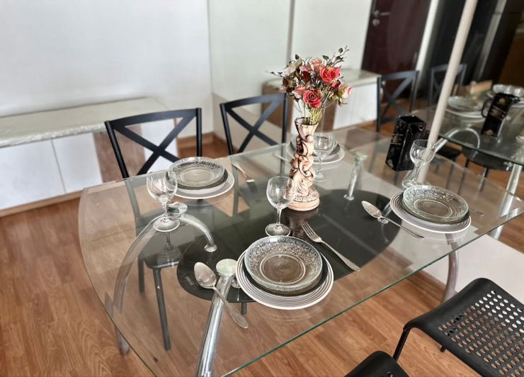 picture Lelux Sukhumvit.69-71 BTS Phakhanong Size 52Sq.,mprice 25,000THB.Contact 6 months Unblocked view beautiful room. - 8/22