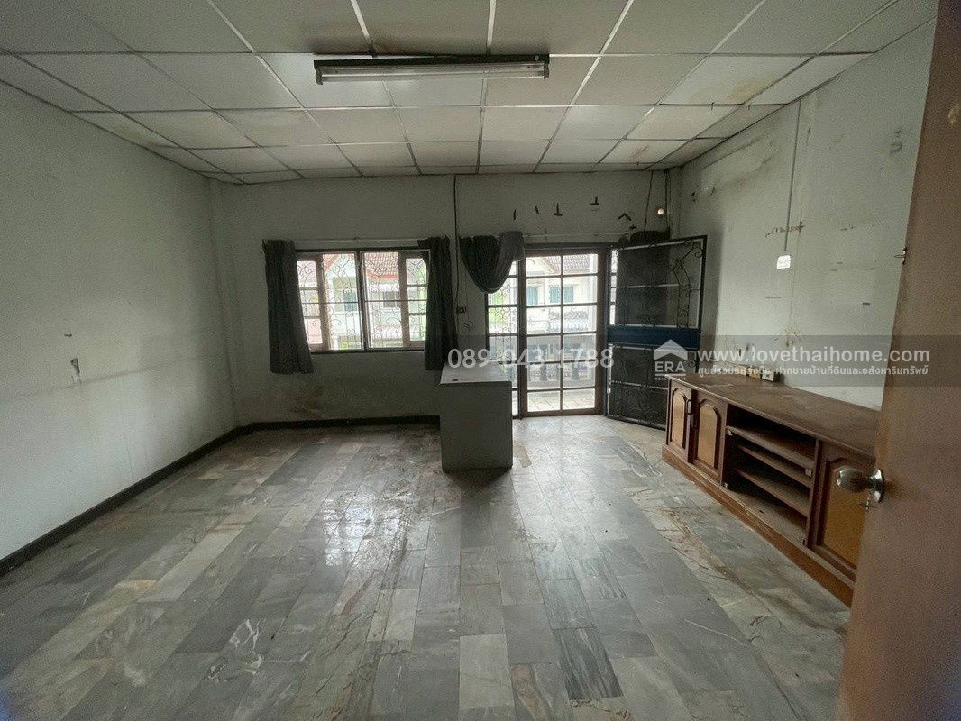 รูป ขายทาวน์โฮม 3 ชั้น หมู่บ้านศรีไทยวิลล่า ซอยเจริญราษฎร์7 พื้นที่ 29 ตรว. ทำเลทอง ใจกลางเมือง ใกล้เซ็นทรัล พระราม3 - รูปที่ 13/18