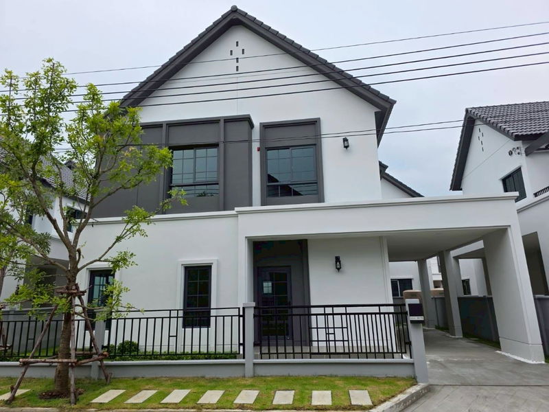ขายบ้านเดี่ยว : LB086 บ้านเดี่ยวโครงการ Centro Bangna (เซนโทร บางนา) ติดเมกา บางนา