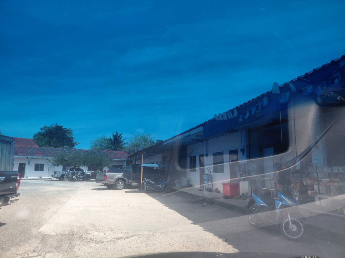 รูป ขายด่วน! ที่ดิน พร้อมสิ่งปลูกสร้าง ติดถนนอ่าวอุดม-ปากร่วม ต.บึง อ.ศรีราชา ชลบุรี - รูปที่ 6/13