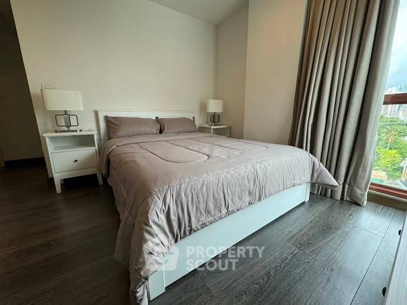 picture 3-BR Condo at The Crest Ruamrudee near BTS Phloen Chit (ID 2445316) - 2/3