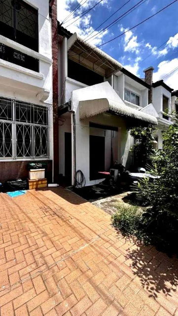 รูป ขายทาวน์เฮ้าส์ 2 ชั้น หมู่บ้านรัตนาวลัย ดอนเมือง ซอยประชาอุทิศ 17 ใกล้รถไฟฟ้าสายสีแดง ถูกสุดในย่านนี้ เจ้าของขายเอง - รูปที่ 2/9