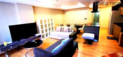 คอนโดให้เช่า : Klass Langsuan : คลาส หลังสวน  พร้อมเข้าอยู่ ห้องรูปแบบ Duplex วิวสวน