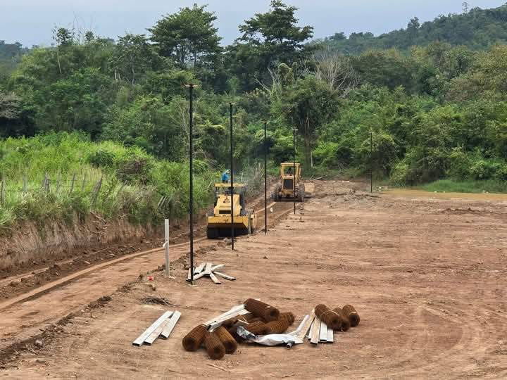 picture Mountain-view land for sale, Khao Yai. Affordable price. Only 3 plots left. Located in Khanong Phra, Pak Chong, 13.40 km from Mittraphap Road - 8/12