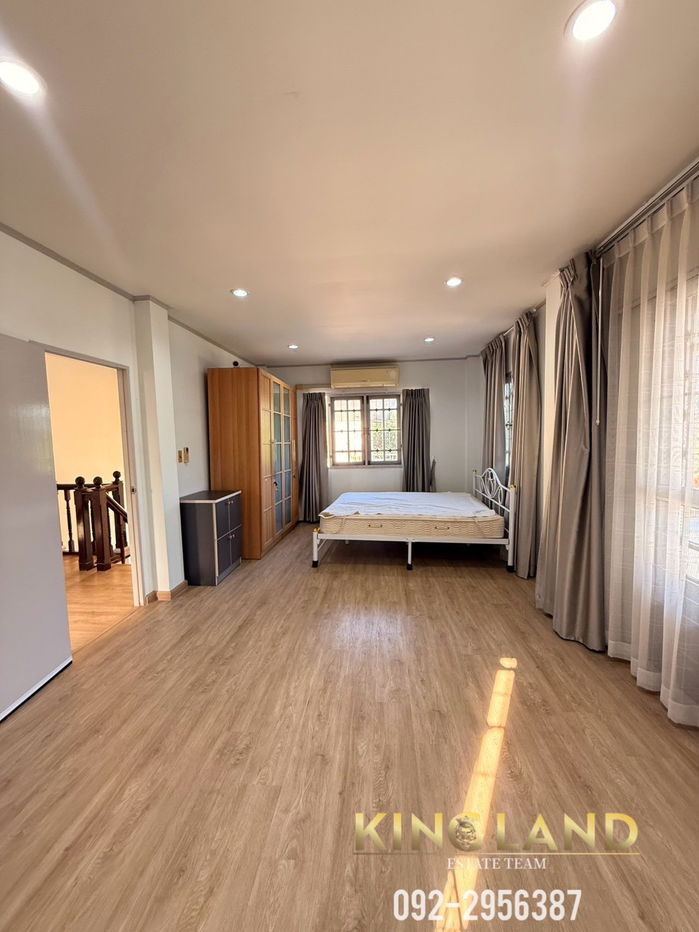 รูป #ให้เช่าบ้านเดี่ยว หมู่บ้านวรารมย์ ซอยราษฎร์อุทิศ 16 มีนบุรี บ้านสวย เฟอร์ครบ พร้อมเข้าอยู่ บรรยากาศน่าอยู่ - รูปที่ 2/20