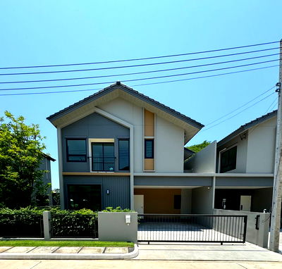 Houses for rent The Prince Royal College : House for  rent  with  4 bedrooms   and  3 toilets.