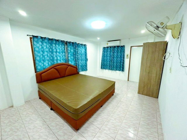 รูป เช่า บ้านเดี่ยว 2 หลัง เครื่องใช้ไฟฟ้าครบ 6นอน แม็คโคร พิษณุโลก 2.2 กม.หรูหรา 200 ตร.วา. 600 ตร.ม. ม.นเรศวร 3 กม. 6น้ำ 3.95 ลบ. - รูปที่ 3/8