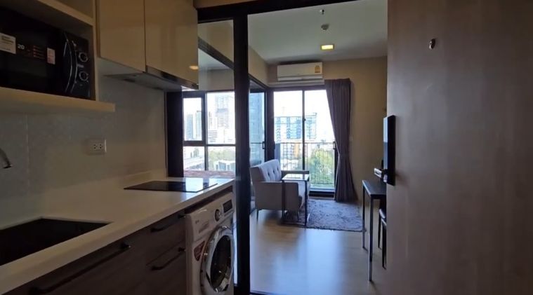 ให้เช่า LETTE MIDST พระราม 9 เฟอร์ครบ 30 ตรม. 1นอน วิวสระ 17,000 บาทต่อเดือน