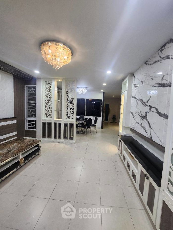 picture 4-BR House in Lam Pho (ID 2032763) - 2/18