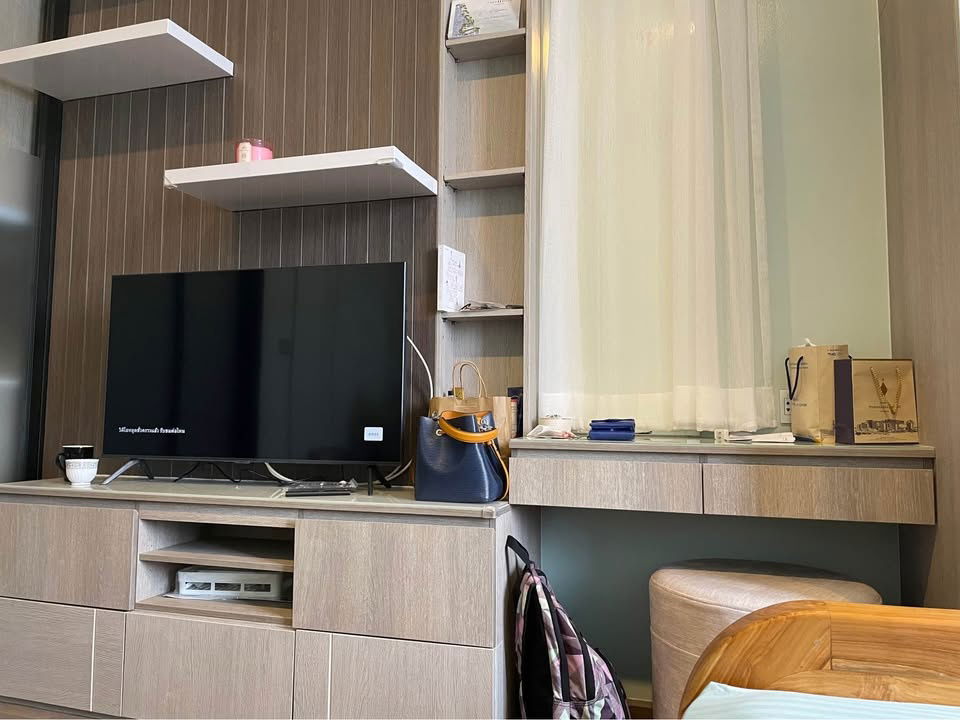 picture Park Origin Phayathai【𝐑𝐄𝐍𝐓】🔥Modern design with slightly curved lines, giving a contemporary, luxurious feel🔥 Contact Line ID: @hacondo - 3/4