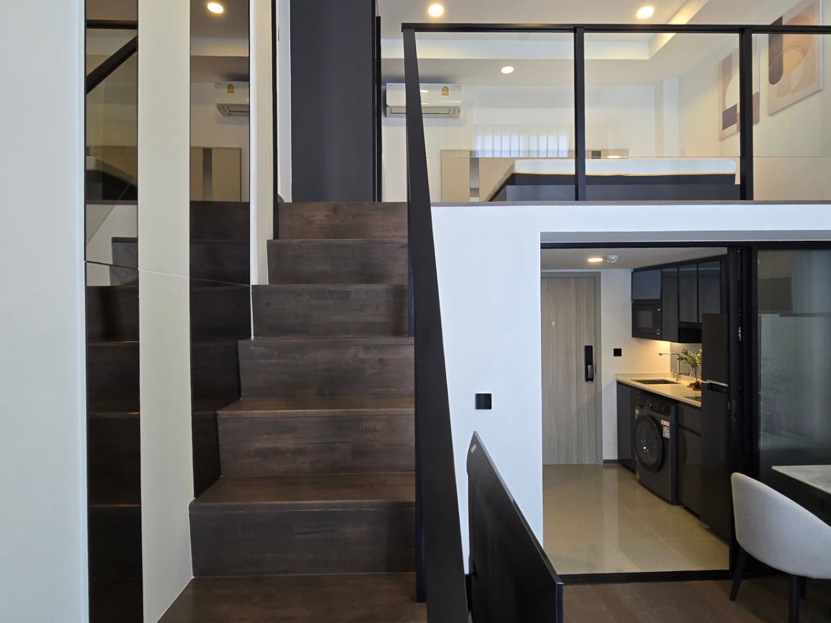 รูป Park Origin Chula Samyan【𝐑𝐄𝐍𝐓】🔥ความลักชัวรีแบบนุ่มนวล ขาว–เทา–ทอง วัสดุเงาและไฟซ่อน🔥 ติดต่อไลน์ไอดี: @hacondo - รูปที่ 3/10