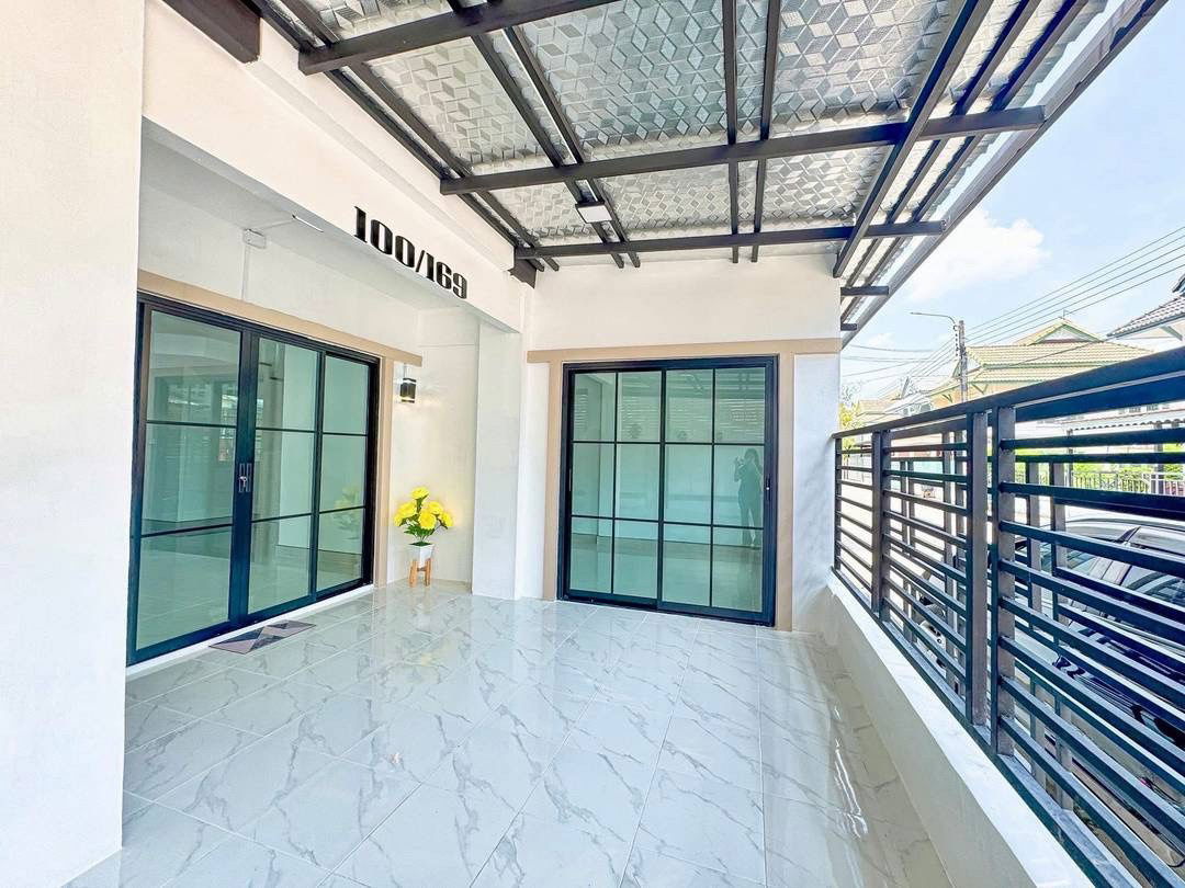 รูป  ขายบ้านแฝดตกแต่งใหม่สุดหรู พฤกษา 19 วัดลาดปลาดุก ลดแรง 200,000 บาท เหลือเพียง 2.99 ล้าน! - รูปที่ 6/20