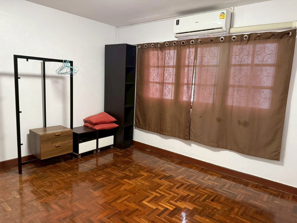 รูป 🏡 ทาวน์โฮม 3 ชั้น — หมู่บ้านเอื้อสุข / เอื้อพัฒนา 11 (ซ.พัฒนาการ 56) 3 ห้องนอน 4 ห้องน้ำ ทำเลดีเยี่ยม ติด โรงเรียนเตรียมอุดมพัฒนาการ เดินทางสะดวก - รูปที่ 7/11