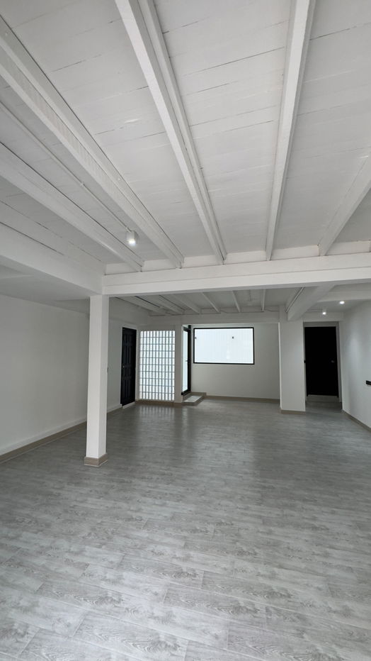 picture A single detached house on 70 sq. wah, just 5 minutes to Ekkamai–Thonglor. - 33/50