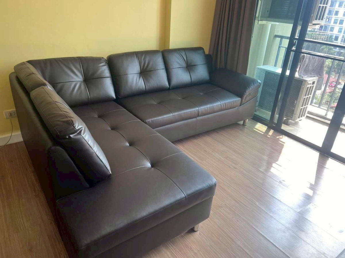 picture ✨ For Rent !!! HallMark Ngamwongwan Condo | Large 70 SQ.M. Unit | Near MRT Ministry of Public Health - 3/8